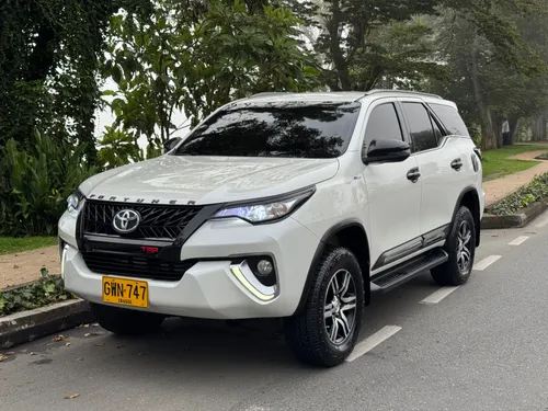 Toyota Fortuner 2.4L Diésel 2020