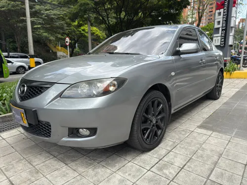 MAZDA 3 2009