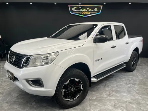 Nissan Frontier NP300 4x2 MT Diésel 2020 Doble Cabina