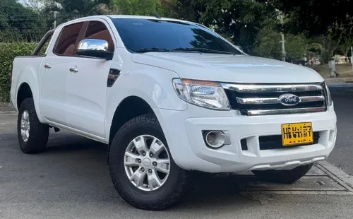 Ford Ranger XLT 2013