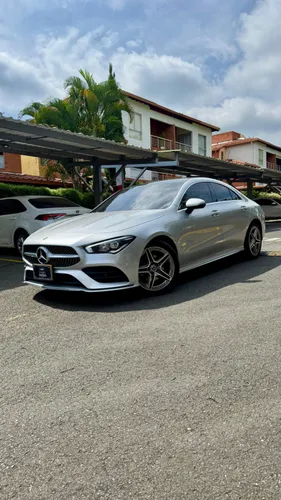 Mercedes Benz GLA 200 2023