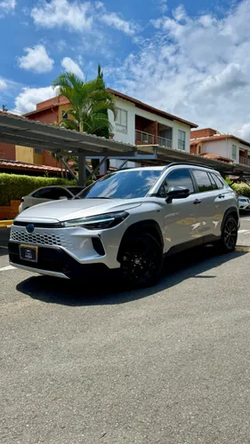 Toyota Corolla Cross Híbrida 2025 Blind. 2 Plus