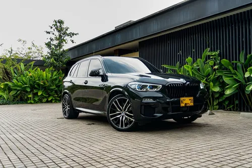BMW X5M50i