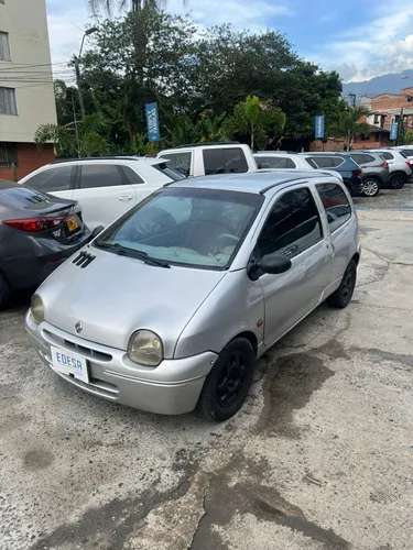 RENAULT TWINGO AUTHENTIQUE