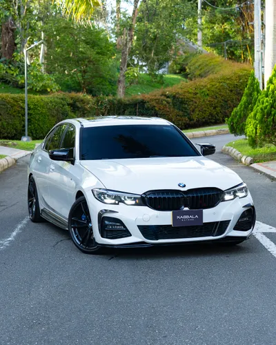 BMW Serie 3 330i M Edition