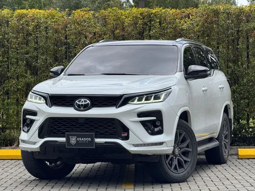 TOYOTA FORTUNER GR -2023-DIESEL- BLINDAJE 3-