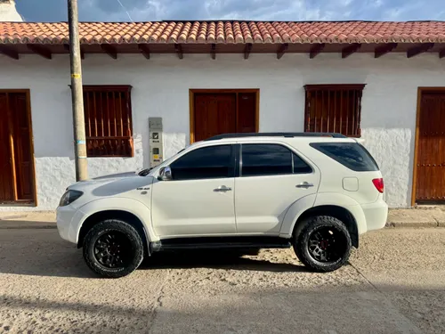 Toyota Fortuner SR5 2009 4x4 Blindaje 2 plus