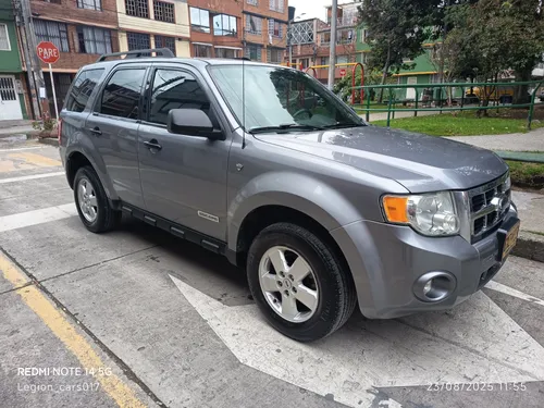 Vendo Camioneta Ford Escape XTL modelo 2008 4X4.