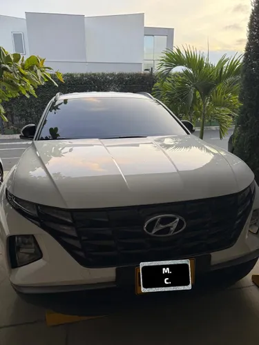 Hyundai TUCSON NX4 automática-sin sunroof 