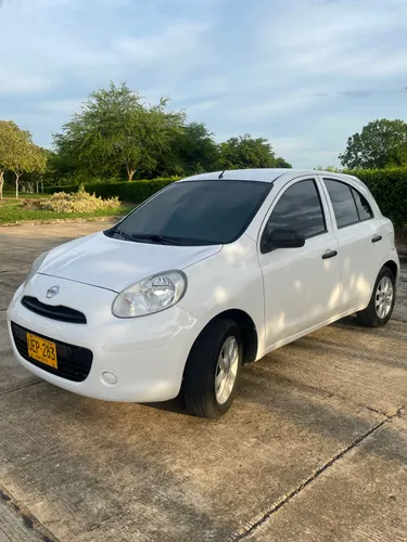 Nissan march active 2015 1.6 Mecanico 
