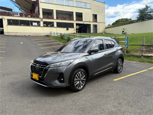 Nissan kicks Exclusive 2025 