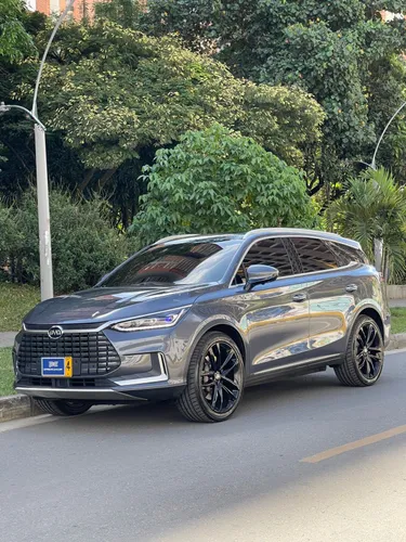BYD TANG EV ELÉCTRICA 4X4 AUTOMÁTICA