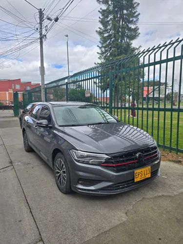 Volkswagen Jetta Highline 2019 VEHICULO DE ASEGURADORA