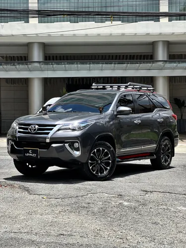 TOYOTA FORTUNER SRV 2.8 