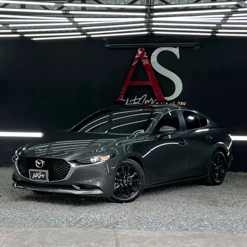 Mazda 3 Touring Híbrido 2024 2.0