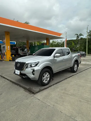 Nissan Frontier np300 Xe 2.3cc 4x4 Diesel 2024