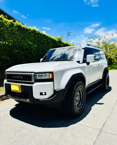 Toyota LAND CRUISER PRADO GASOLINA TX-L