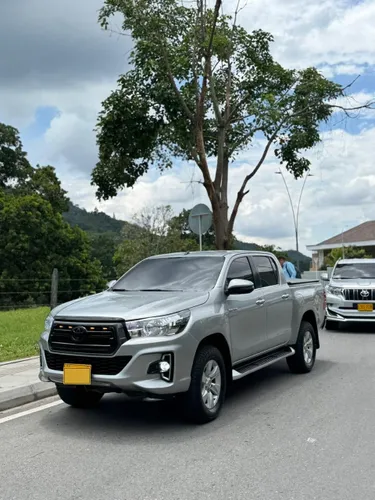 Toyota hilux srv 2020 2.8 diesel 