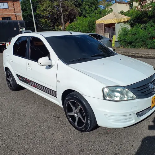  Renault Logan 1.4 2012