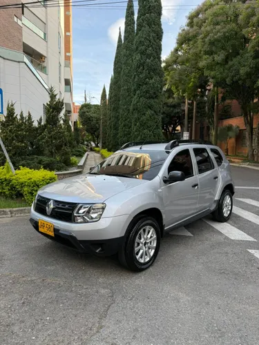Renault Duster Dynamique 4x4 Mt  2017 