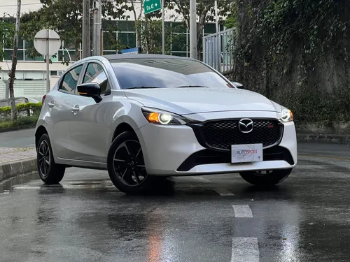 Mazda 2 Grand Touring 2.0 Carbon Edition