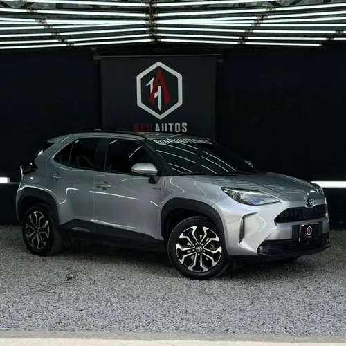 TOYOTA YARIS CROSS XS HÍBRIDA 2023