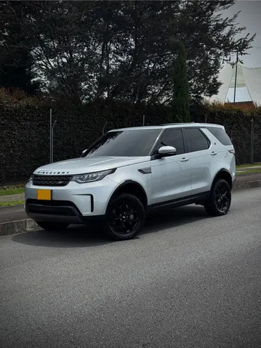 Land Rover Discovery 5 3.0 V6 SE 2018