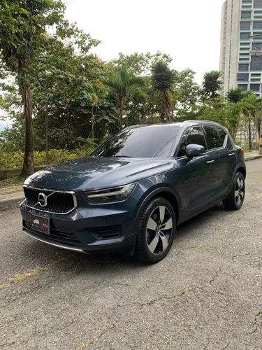 Volvo XC40 edición especial momentum