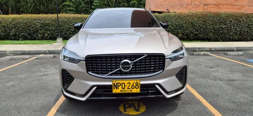 Volvo XC60 Ultra Dark T8