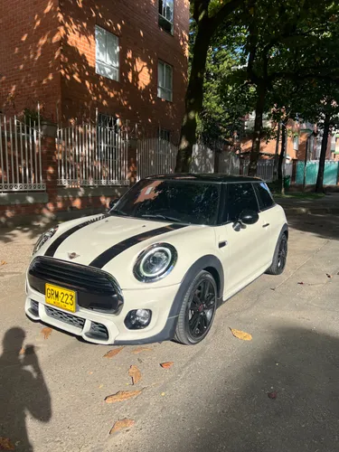 Mini cooper salt 1.5 Aut Paquete John cooper 