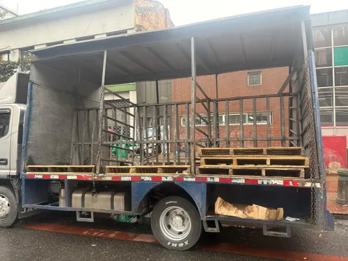 Vendo Camión JPR POWER 2017 EURO 4 sin carrocería o con carrocería para refrescos