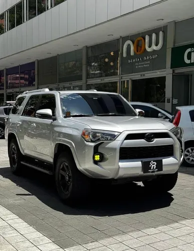 Toyota 4Runner SR5 2014