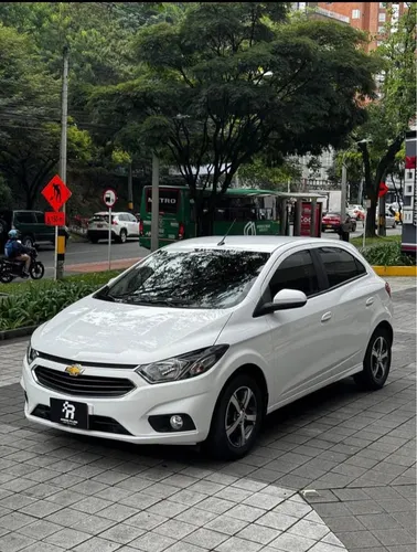 Chevrolet Onix LTZ 2018