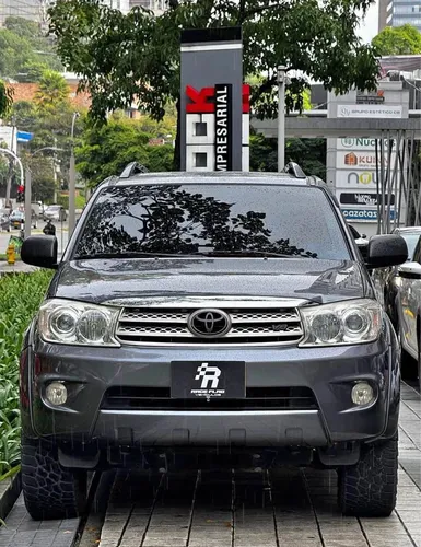 Toyota Fortuner 2014