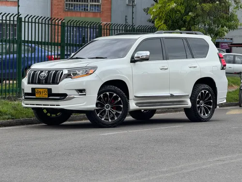 Toyota Prado Txl 2015 4x4 7 pasajeros