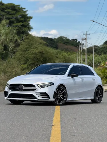 Mercedes Benz A35 AMG 2021