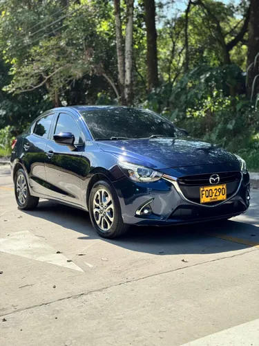 MAZDA 2 SEDAN GRAND TOURING LX