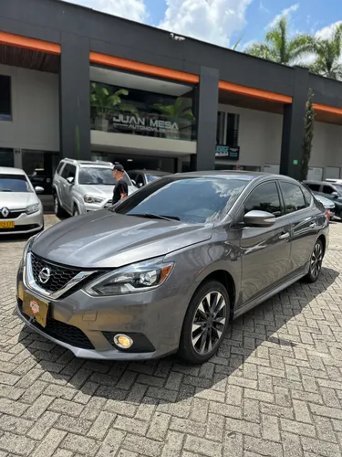 Nissan sentra sr 2020
