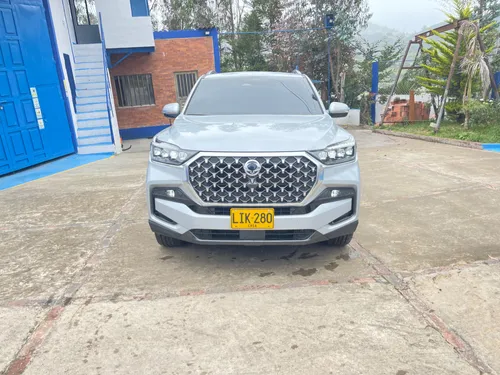 Camioneta Rexton 2023 automática versión supreme 
