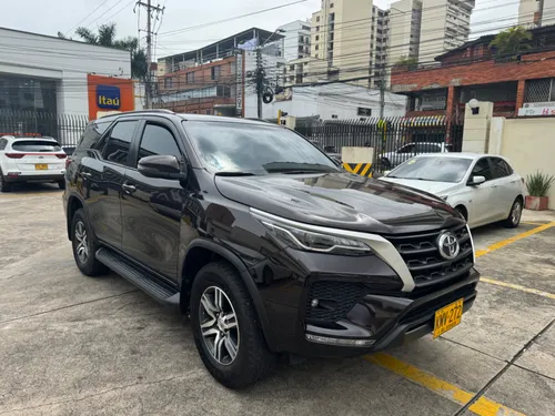 Toyota Fortuner 