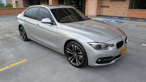 BMW 330e 2018 42.700km 107000000