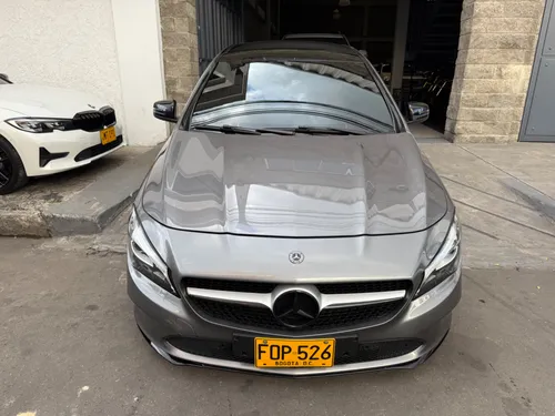 Mercedes Benz cla180