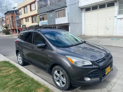 FORD ESCAPE 3 SE TP 2000CC 4X4 SUNROOF 2014
