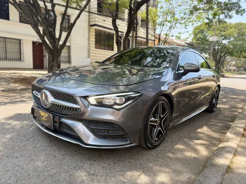 Mercedes Benz CLA 180 