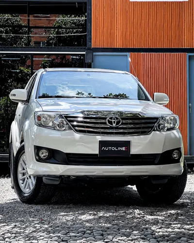 Toyota Fortuner SR5 2012