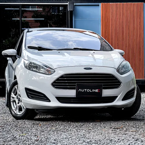 Ford Fiesta SE 2014