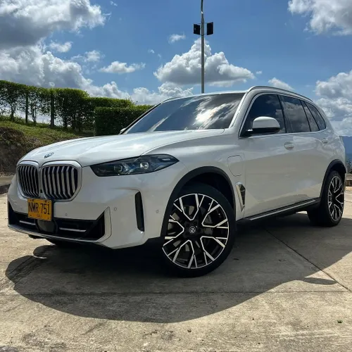 BMW x5 50e híbrida enchufable 2024