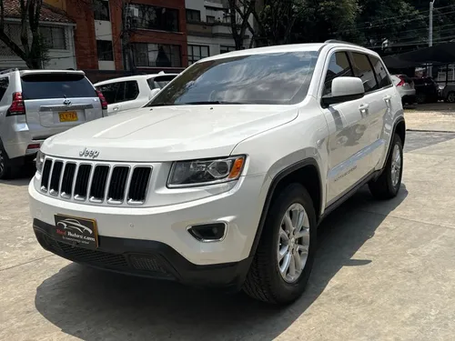 JEEP GRAND CHEROKEE LAREDO 4x4 2016