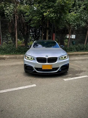 BMW M235i