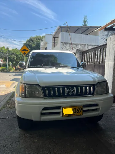 TOYOTA PRADO VX